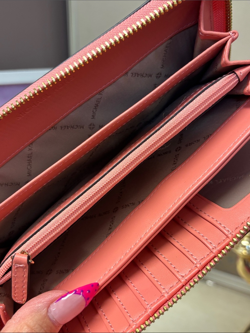 Michael Kors Coral Zip-Around Wristlet Wallet NWOT - Picture 11 of 11